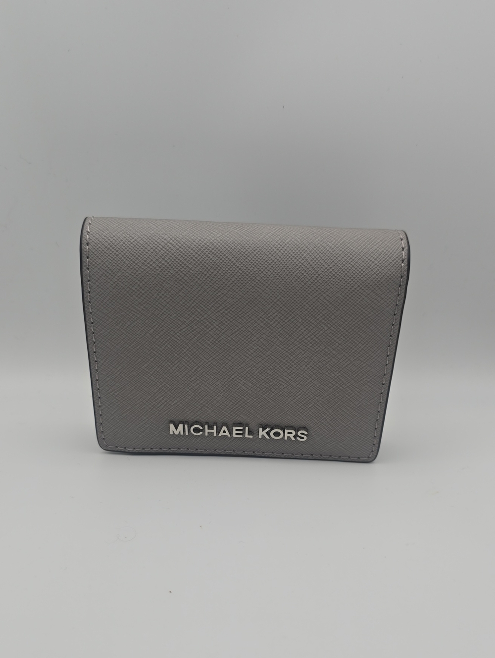 Michael Kors Gray Saffiano Small Compact Wallet W/ Silver Hardware (NWOT)🩶